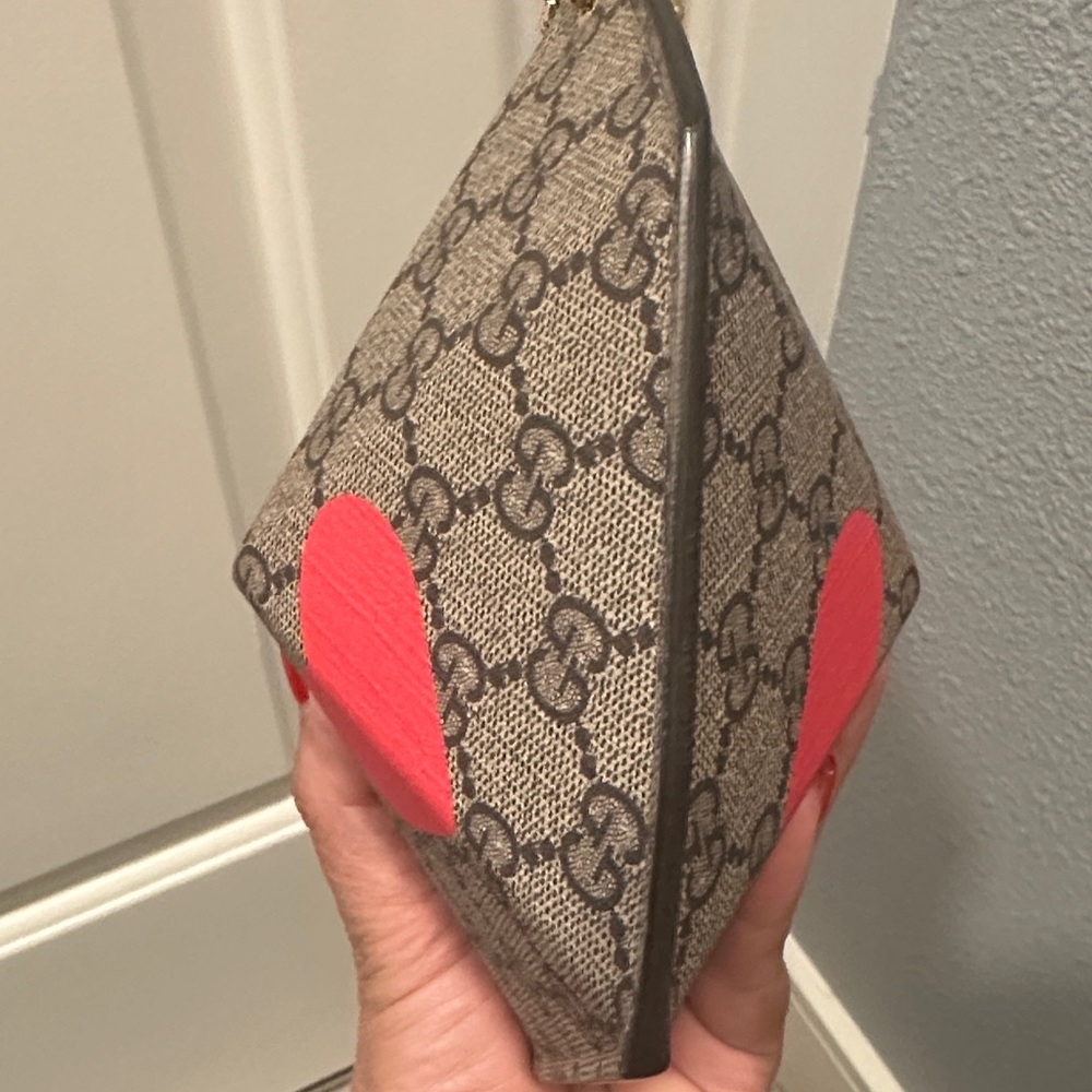 Gucci Valentine’s Day Heart Mini Bag - Picture 4 of 12